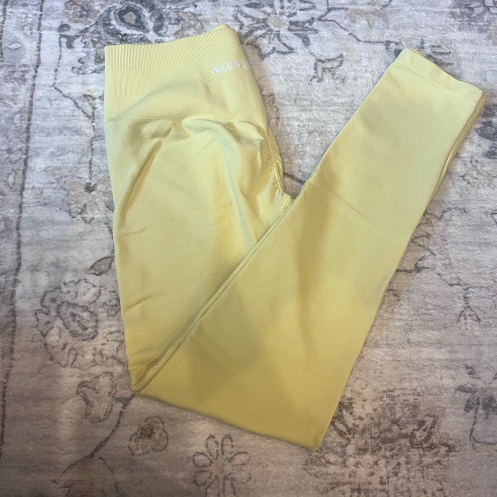 Alphalete amplify lemonade leggings never worn